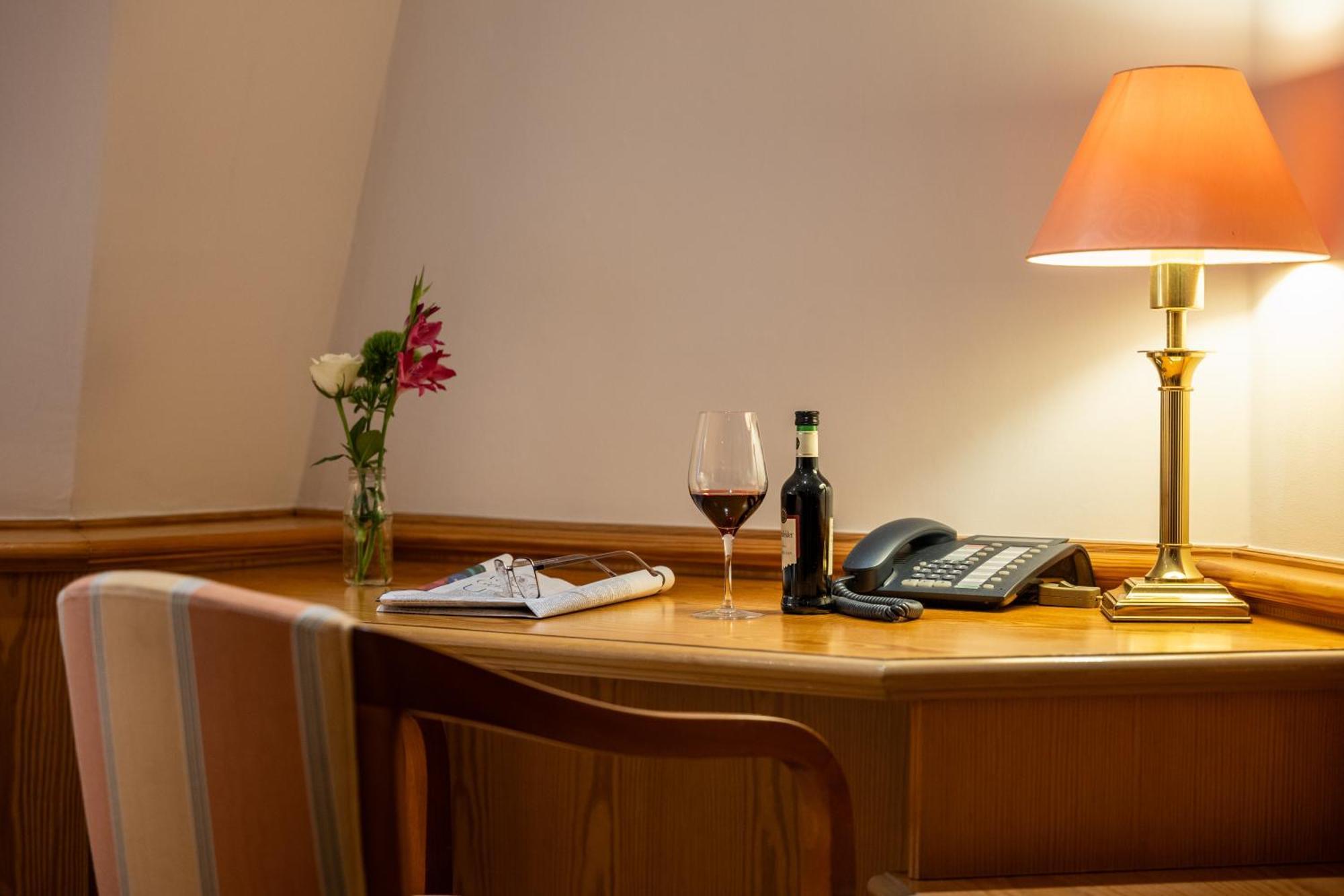 Waldhaus Reinbek Hotel Kültér fotó
