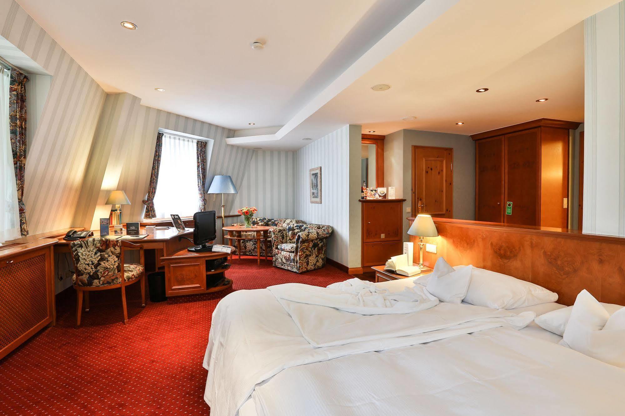 Waldhaus Reinbek Hotel Kültér fotó